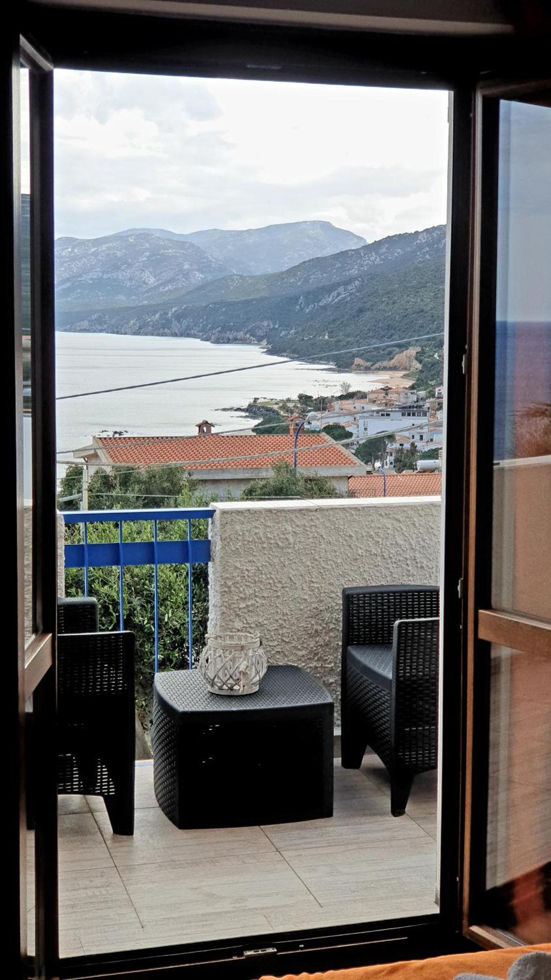 كالا غونوني B&B Cala Luna الغرفة الصورة